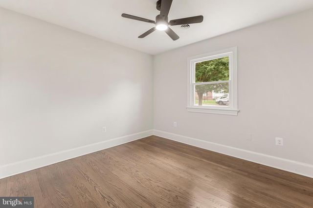 1329 BRENT ST, Fredericksburg, VA 22401