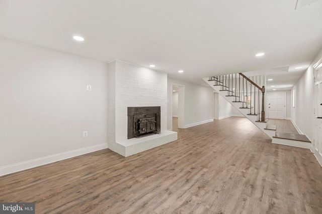 1329 BRENT ST, Fredericksburg, VA 22401