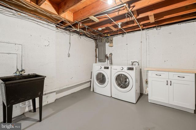 1329 BRENT ST, Fredericksburg, VA 22401
