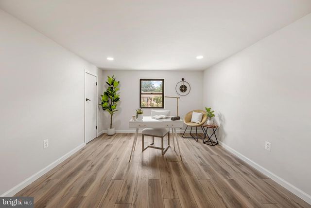 1329 BRENT ST, Fredericksburg, VA 22401