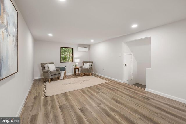 1329 BRENT ST, Fredericksburg, VA 22401