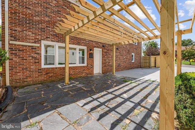 1329 BRENT ST, Fredericksburg, VA 22401