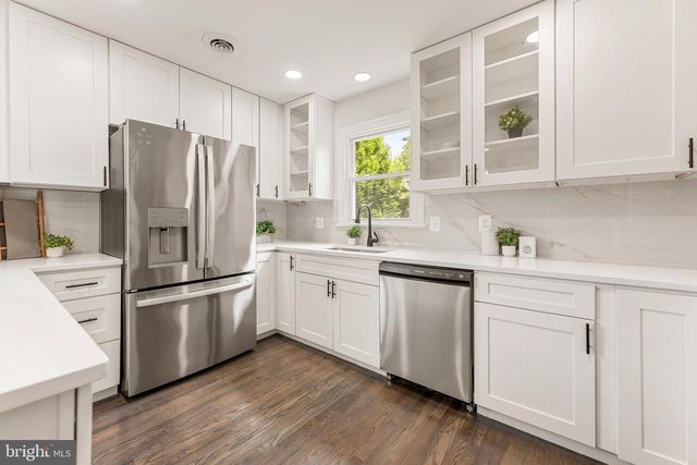 1329 BRENT ST, Fredericksburg, VA 22401