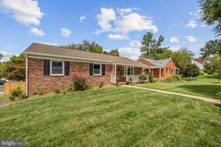 1329 BRENT ST, Fredericksburg, VA 22401