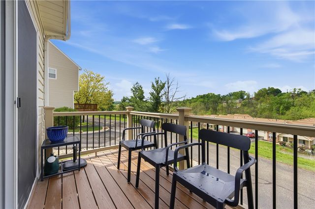 137 OLD VILLAGE LANE, Bethel Park, PA 15102