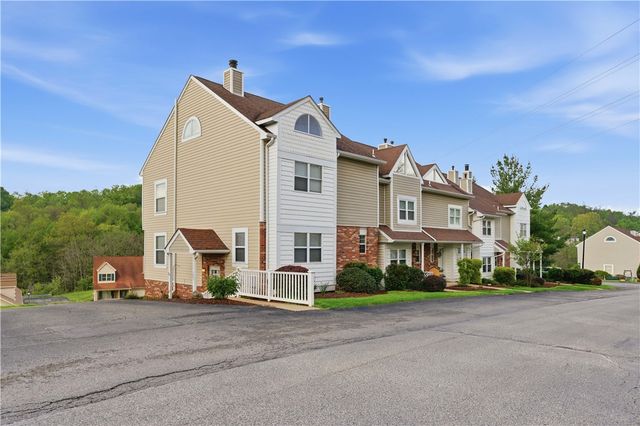 137 OLD VILLAGE LANE, Bethel Park, PA 15102