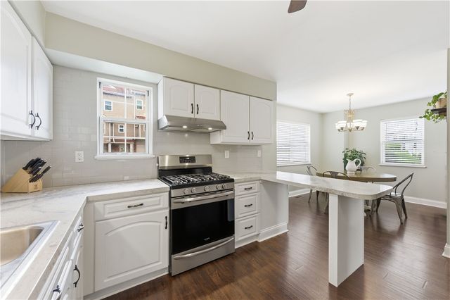 137 OLD VILLAGE LANE, Bethel Park, PA 15102