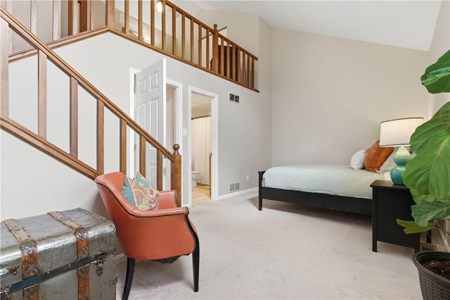 137 OLD VILLAGE LANE, Bethel Park, PA 15102