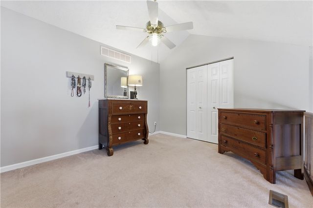 137 OLD VILLAGE LANE, Bethel Park, PA 15102