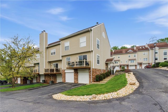 137 OLD VILLAGE LANE, Bethel Park, PA 15102