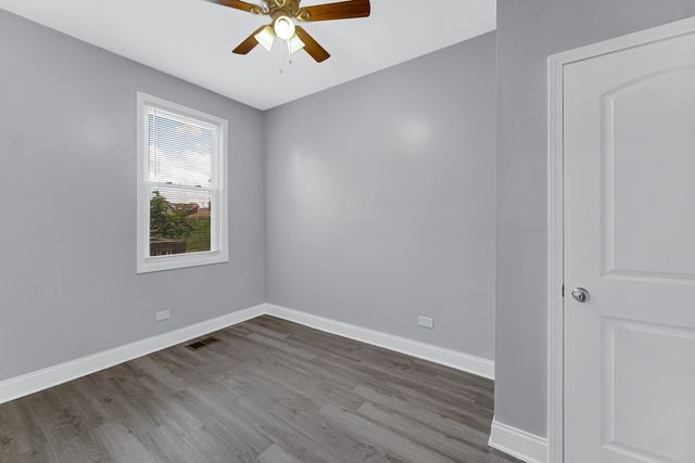 6825 S WINCHESTER Avenue, Chicago, IL 60636