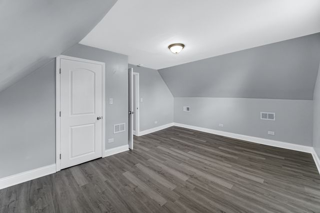 6825 S WINCHESTER Avenue, Chicago, IL 60636