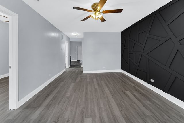 6825 S WINCHESTER Avenue, Chicago, IL 60636