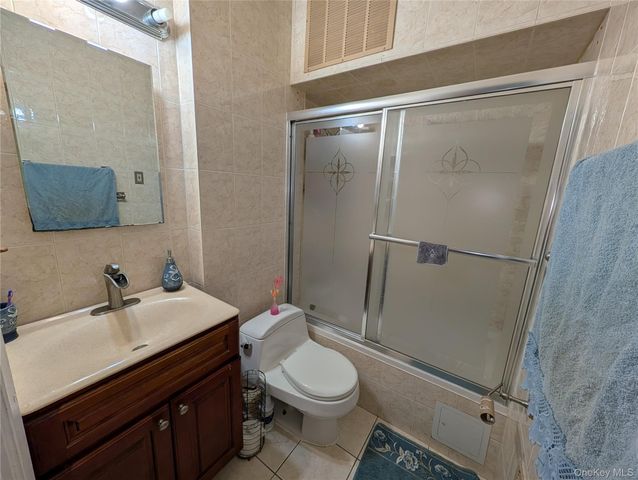 90-46 76th Street, Woodhaven, NY 11421