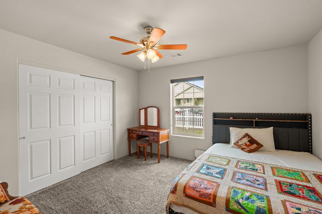 628 Barton Road, Eagle Point, OR 97524