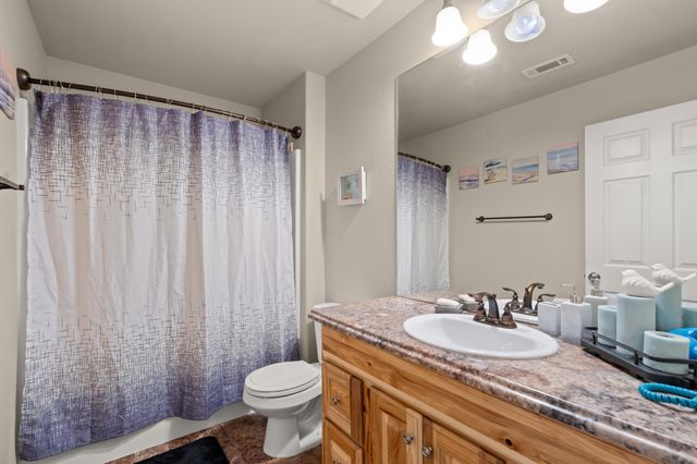 628 Barton Road, Eagle Point, OR 97524