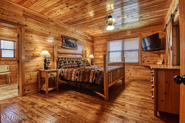 1607 Ridgecrest Drive, Sevierville, TN 37876