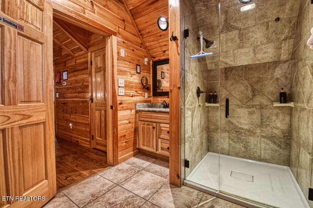 1607 Ridgecrest Drive, Sevierville, TN 37876