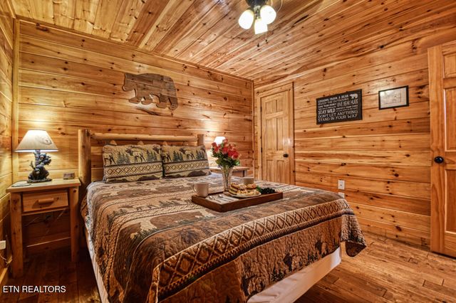 1607 Ridgecrest Drive, Sevierville, TN 37876