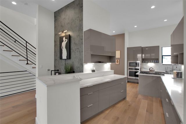 5907 Winsome Lane B, Houston, TX 77057