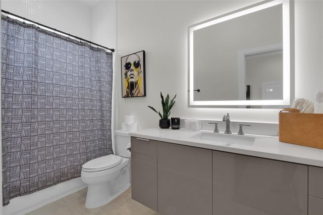 5907 Winsome Lane B, Houston, TX 77057