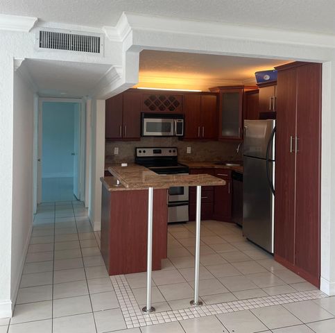 708 SE 2nd Avenue 423, Deerfield Beach, FL 33441