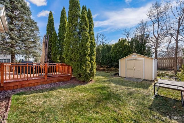 735 Royal Glen Drive, Cary, IL 60013