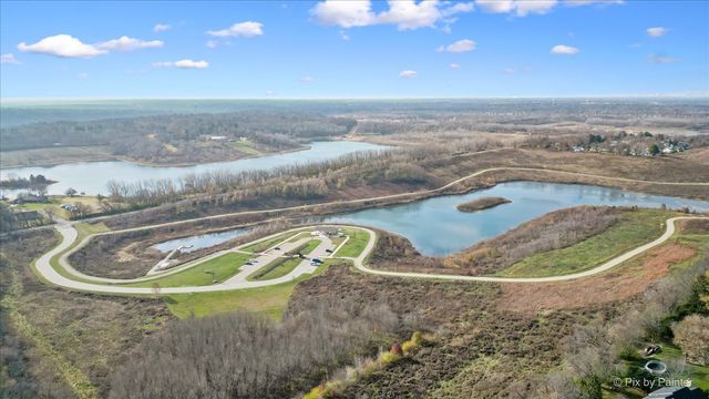 735 Royal Glen Drive, Cary, IL 60013