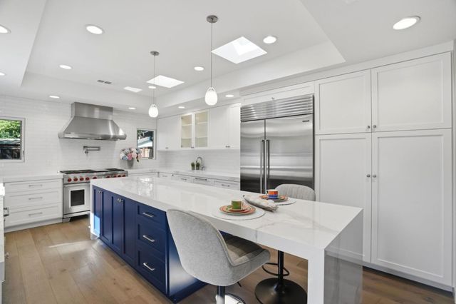 1677 Middleton Avenue, Los Altos, CA 94024