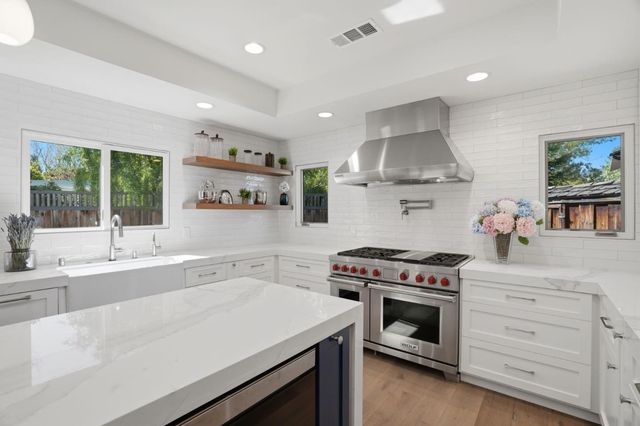 1677 Middleton Avenue, Los Altos, CA 94024