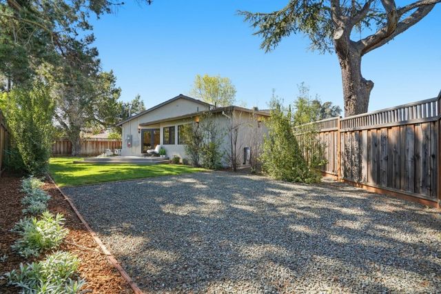 1677 Middleton Avenue, Los Altos, CA 94024