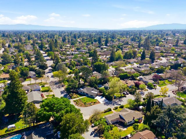 1677 Middleton Avenue, Los Altos, CA 94024