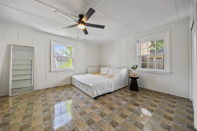 1100 32ND AVENUE N, St Petersburg, FL 33704