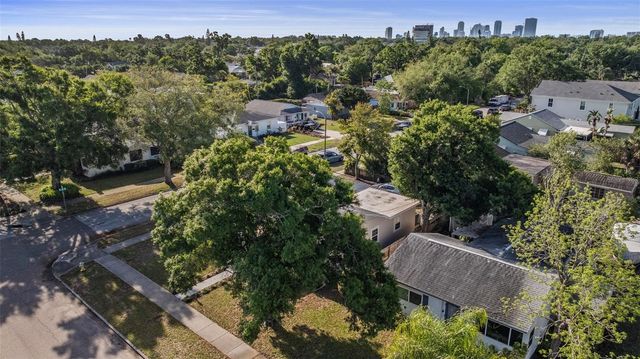 1100 32ND AVENUE N, St Petersburg, FL 33704