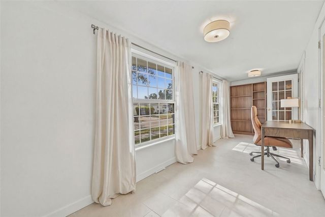 1100 32ND AVENUE N, St Petersburg, FL 33704