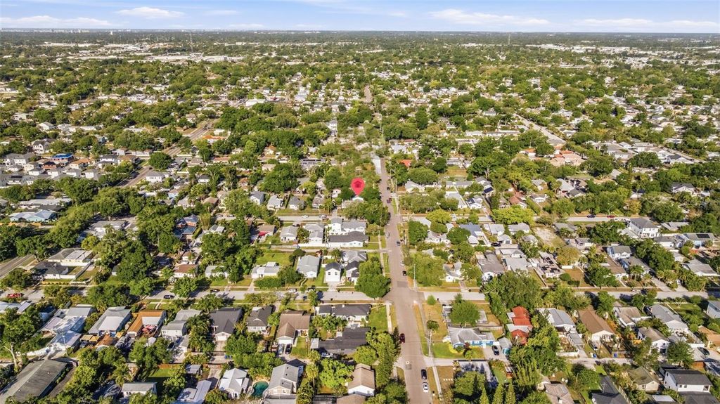 Image 41 of property listing at 1100 32ND AVENUE N, St Petersburg, FL 33704