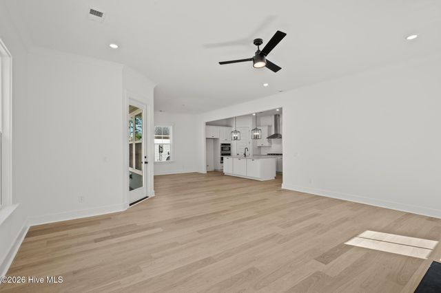 1007 Beauvoir Drive NW, Calabash, NC 28467