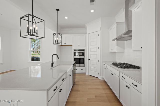 1007 Beauvoir Drive NW, Calabash, NC 28467
