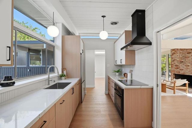 3862 Mumford Place, Palo Alto, CA 94306