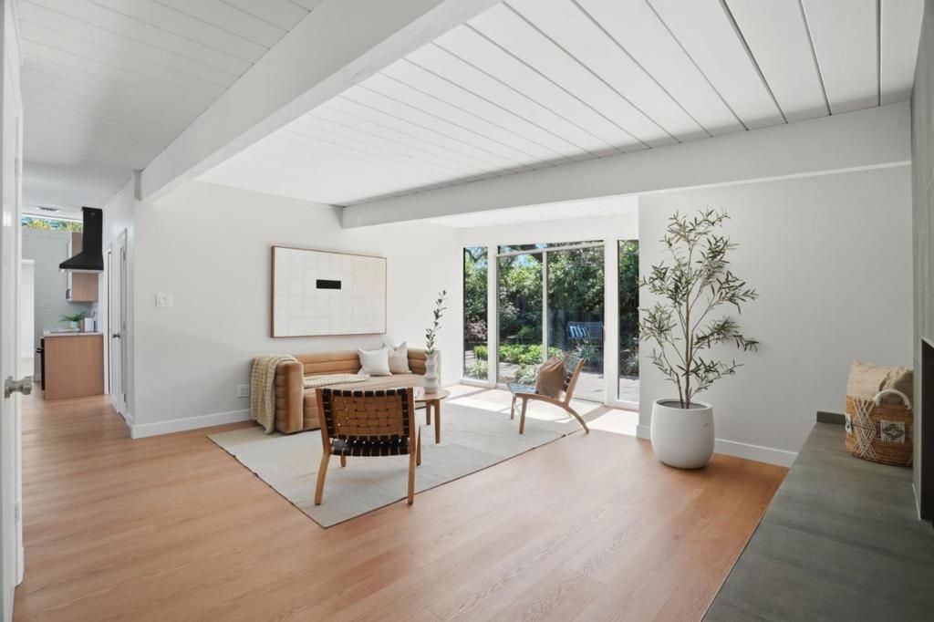 Image 19 of property listing at 3862 Mumford Place, Palo Alto, CA 94306