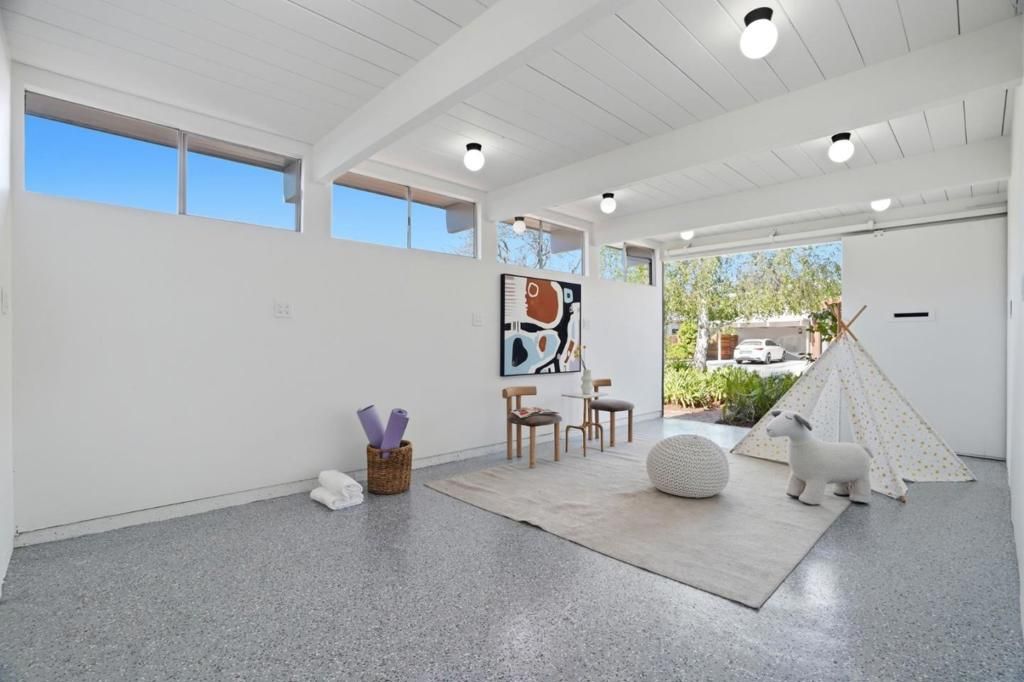 Image 42 of property listing at 3862 Mumford Place, Palo Alto, CA 94306