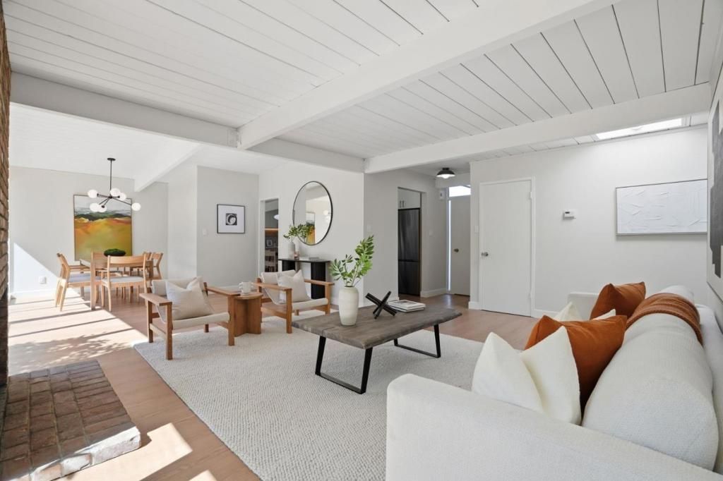 Image 5 of property listing at 3862 Mumford Place, Palo Alto, CA 94306