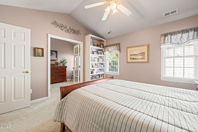 8221 Hempshire Place 106, Raleigh, NC 27613