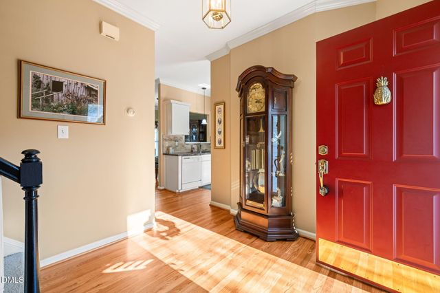 8221 Hempshire Place 106, Raleigh, NC 27613