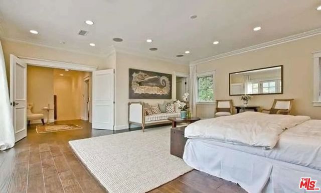 580 N Kenter Avenue, Los Angeles, CA 90049