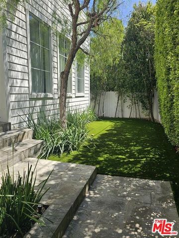 580 N Kenter Avenue, Los Angeles, CA 90049