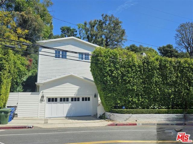 580 N Kenter Avenue, Los Angeles, CA 90049
