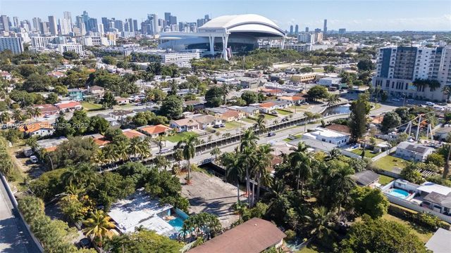 848 NW 18th Ave, Miami, FL 33125