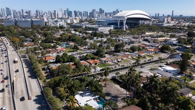 848 NW 18th Ave, Miami, FL 33125