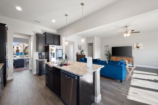 3703 Twin Pines Drive, Grand Prairie, TX 76065